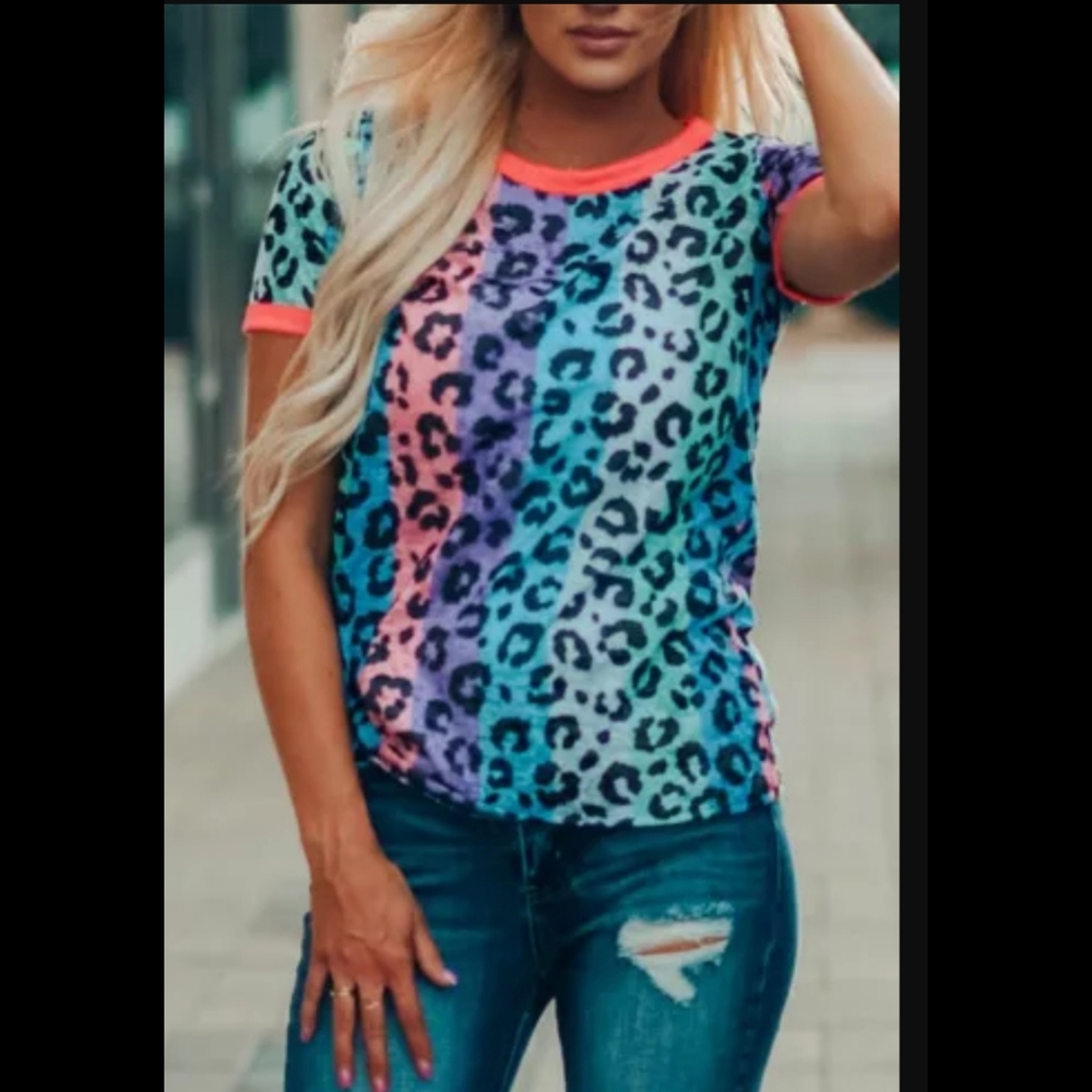 ‼️CLEARANCE PRICE FIRM‼️Multicolor Leopard T-shirt - Picture 5 of 7
